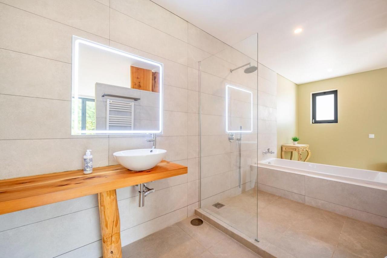 Guestready - Luxury Beach Villa With Private Pool มาฟรา ภายนอก รูปภาพ